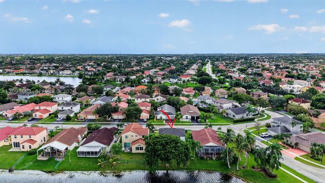 18577 NW 19th St, Pembroke Pines, FL 33029