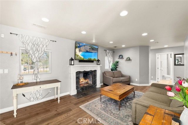 903 Greenwood, San Bernardino, CA 92407