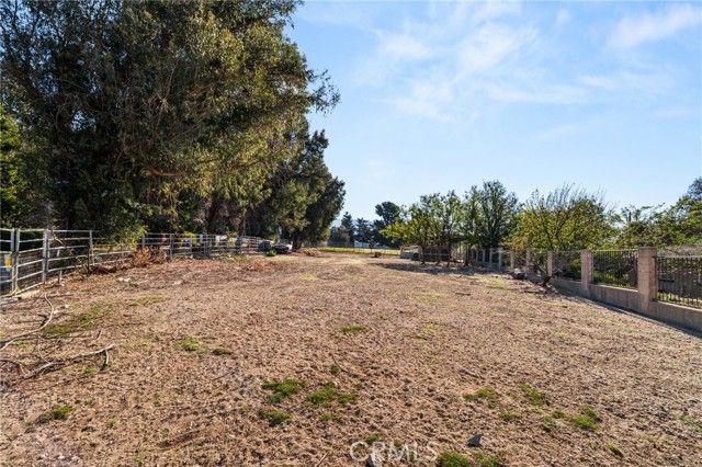 903 Greenwood, San Bernardino, CA 92407