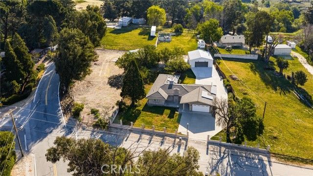 903 Greenwood, San Bernardino, CA 92407