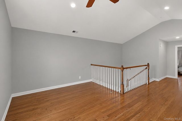 1 Daniels Way, Bay Shore, NY 11706