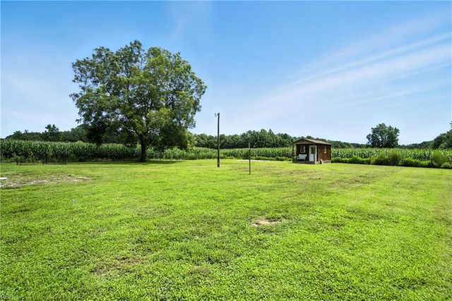 2304 Manning RD, Suffolk, VA 23434