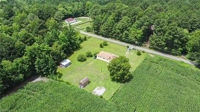 2304 Manning RD, Suffolk, VA 23434