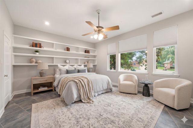412 Live Oak Lane, Friendswood, TX 77546