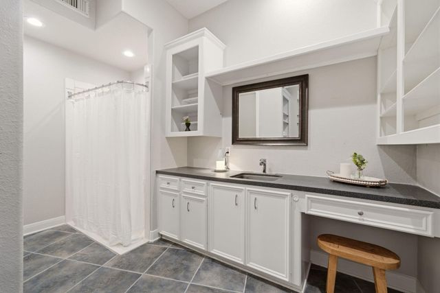 412 Live Oak Lane, Friendswood, TX 77546