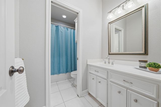 412 Live Oak Lane, Friendswood, TX 77546