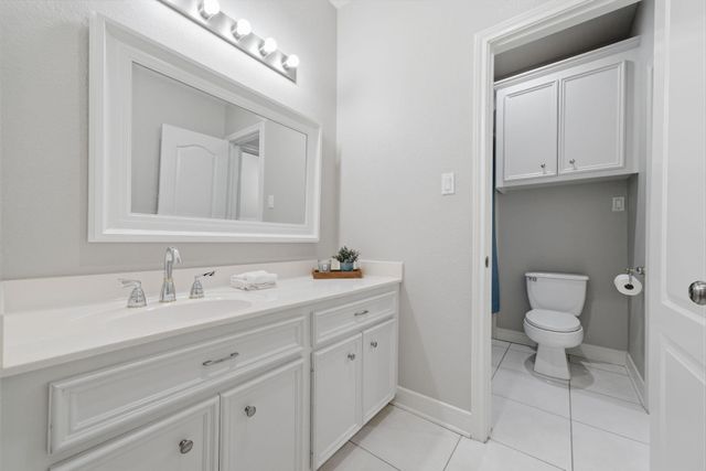 412 Live Oak Lane, Friendswood, TX 77546