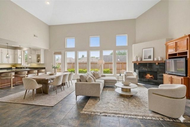 412 Live Oak Lane, Friendswood, TX 77546