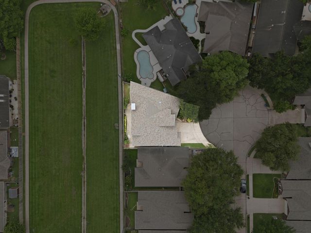 412 Live Oak Lane, Friendswood, TX 77546