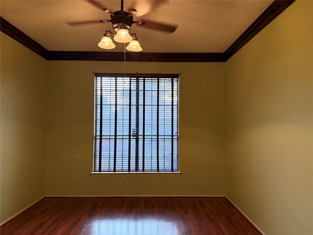 542 Chancellorsville Drive, Mesquite, TX 75149