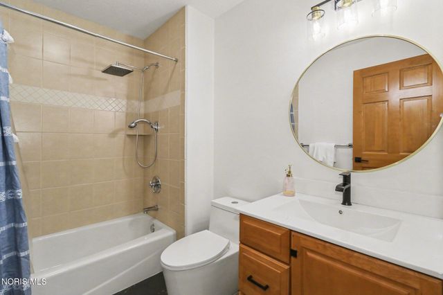 3962 Secluded Ravine Court, Maumee, OH 43537