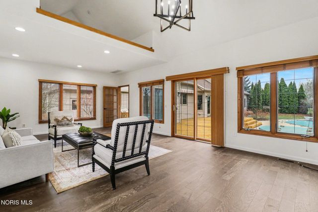 3962 Secluded Ravine Court, Maumee, OH 43537