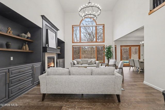 3962 Secluded Ravine Court, Maumee, OH 43537