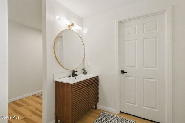 3962 Secluded Ravine Court, Maumee, OH 43537