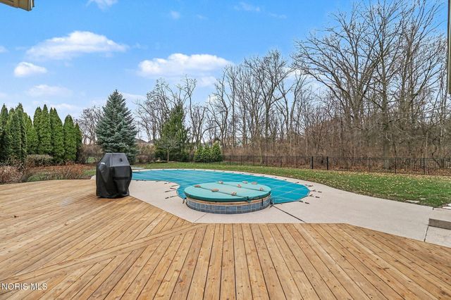 3962 Secluded Ravine Court, Maumee, OH 43537