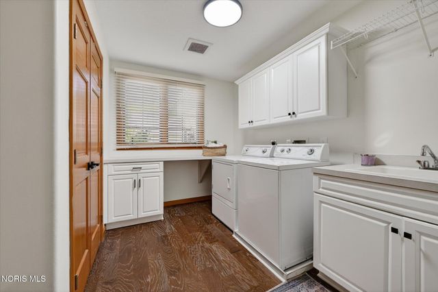 3962 Secluded Ravine Court, Maumee, OH 43537