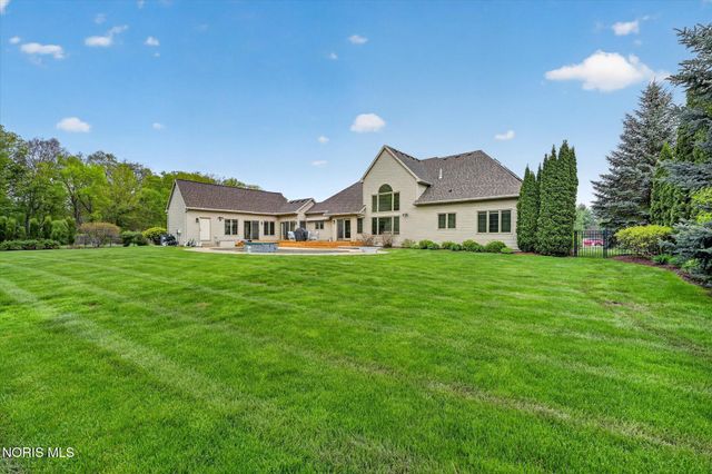 3962 Secluded Ravine Court, Maumee, OH 43537