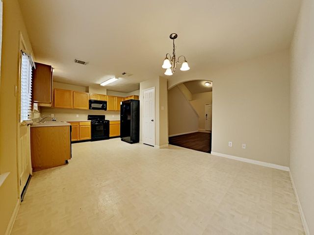 911 Red Alder Circle, Houston, TX 77073