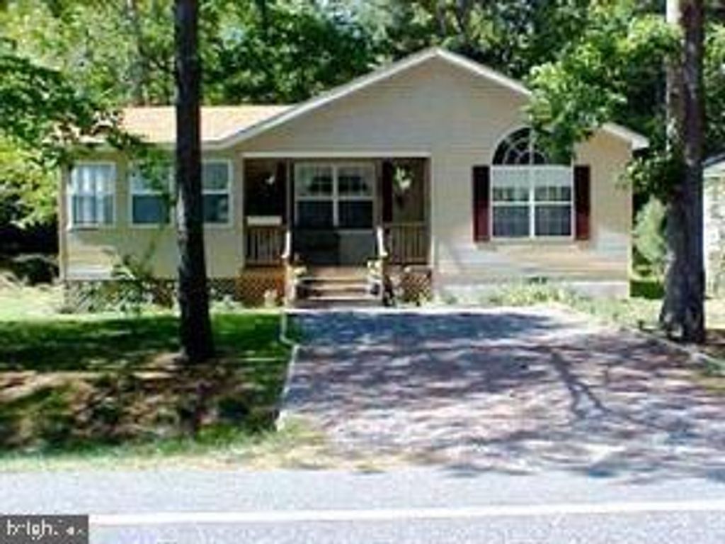 1040 OCEAN PKWY, Ocean Pines, MD 21811