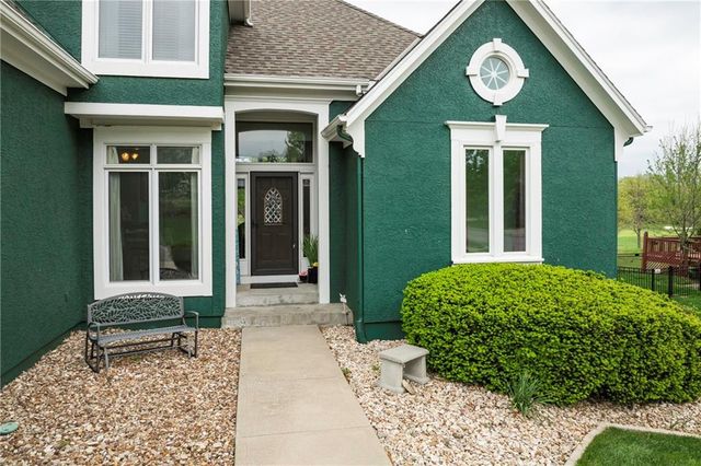 4417 N 141st Street, Basehor, KS 66007