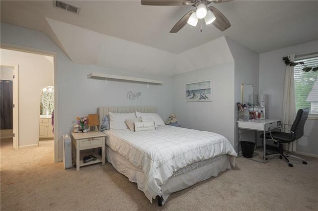 4417 N 141st Street, Basehor, KS 66007