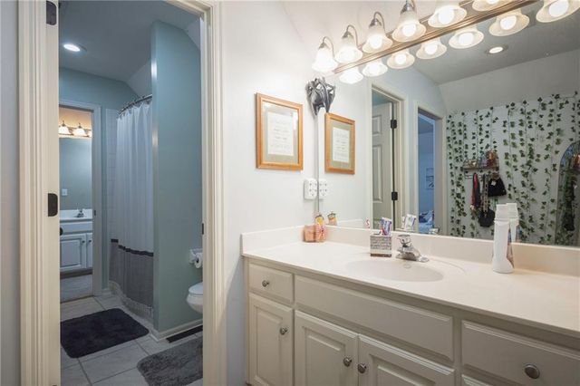 4417 N 141st Street, Basehor, KS 66007