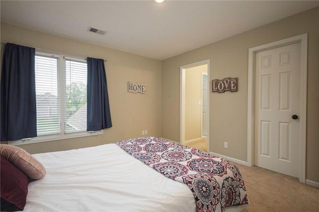 4417 N 141st Street, Basehor, KS 66007