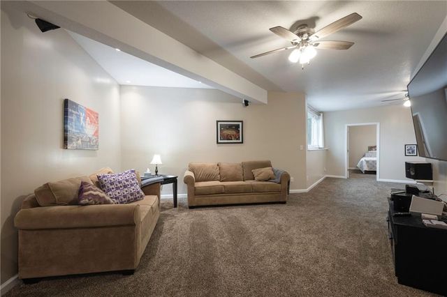 4417 N 141st Street, Basehor, KS 66007