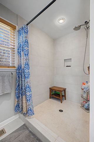 820 Allen Rd, Nashville, TN 37214