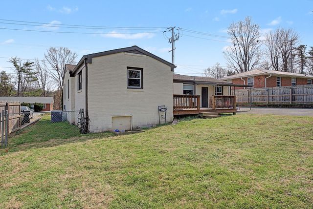 820 Allen Rd, Nashville, TN 37214