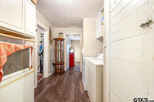 204 W Tarbutton Street, Troup, TX 75789