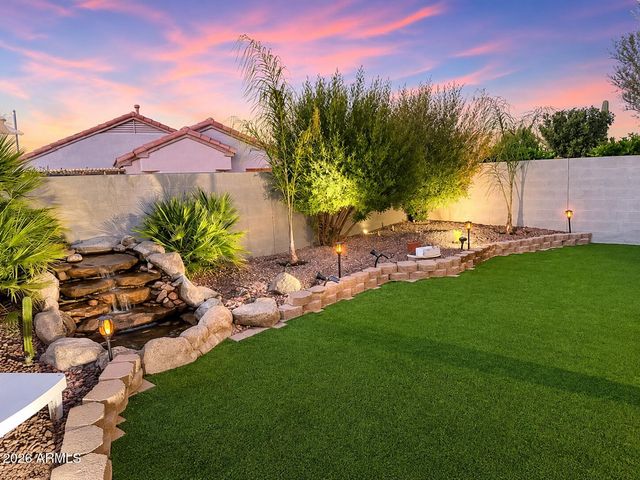 15876 W Alpine Ridge Drive, Surprise, AZ 85374