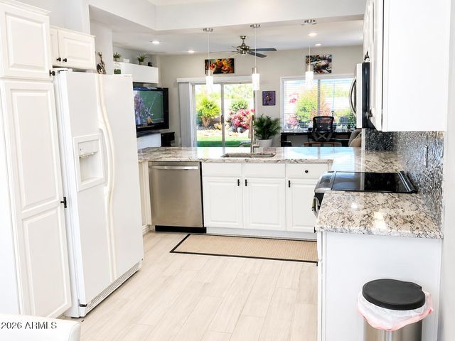 15876 W Alpine Ridge Drive, Surprise, AZ 85374