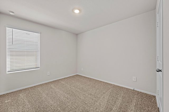 405 Wild Goose DR, Luling, TX 78648