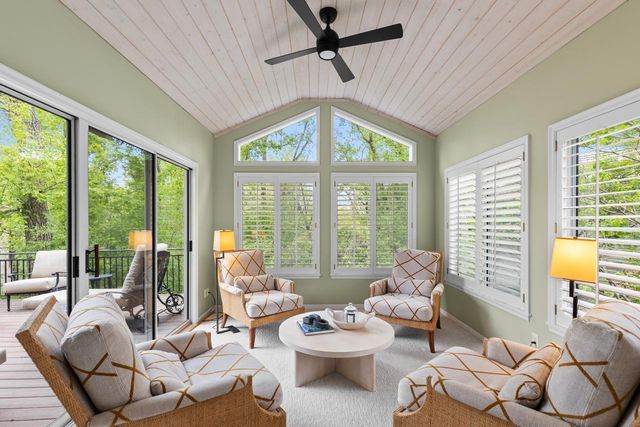 11421 Bluestem Lane, Eden Prairie, MN 55347