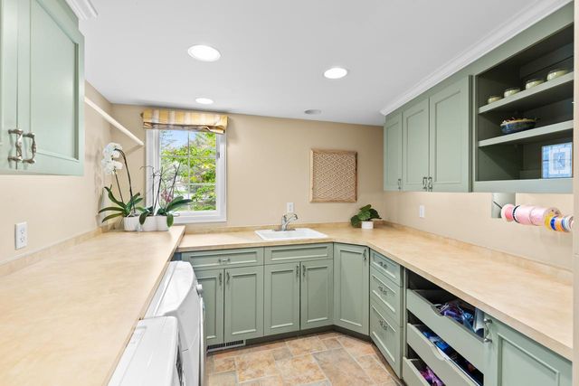 11421 Bluestem Lane, Eden Prairie, MN 55347