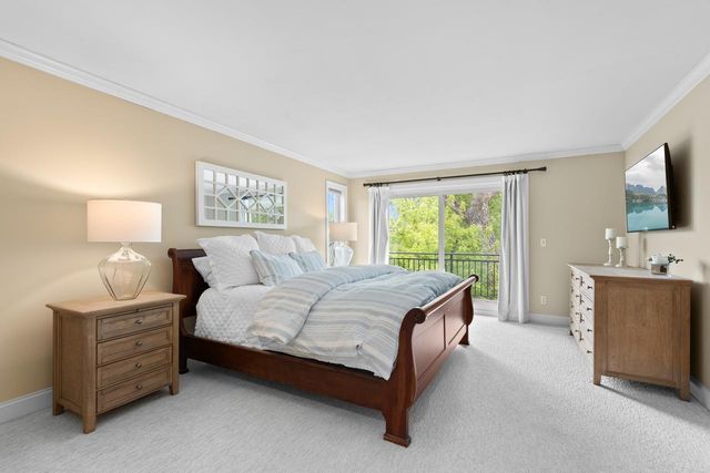 11421 Bluestem Lane, Eden Prairie, MN 55347