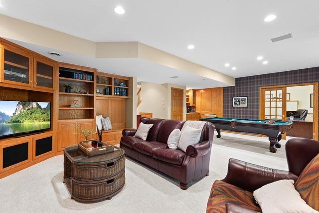 11421 Bluestem Lane, Eden Prairie, MN 55347