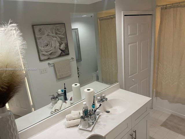 3105 NE 184th Street 7202, Aventura, FL 33160