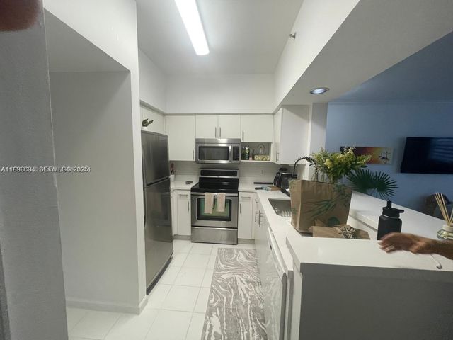3105 NE 184th Street 7202, Aventura, FL 33160