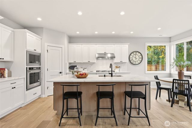 33689 NE 42nd Street, Carnation, WA 98014