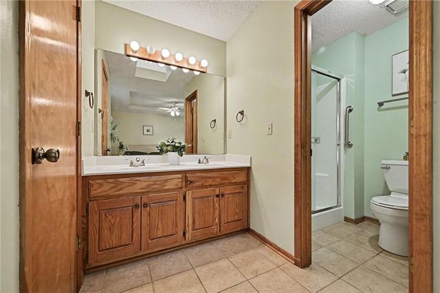 19108 E 27th St Court, Independence, MO 64057