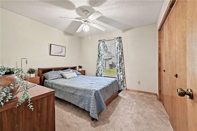 19108 E 27th St Court, Independence, MO 64057