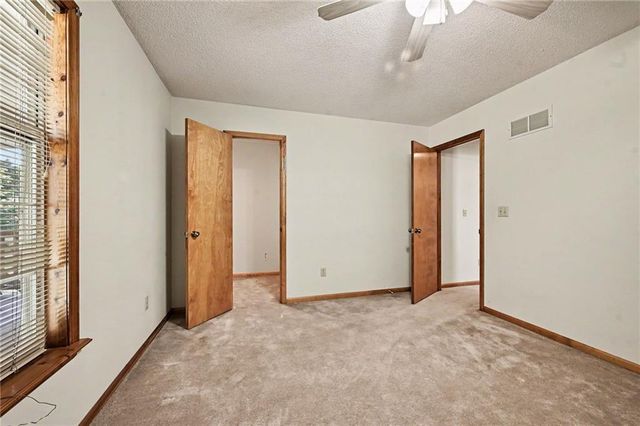 19108 E 27th St Court, Independence, MO 64057