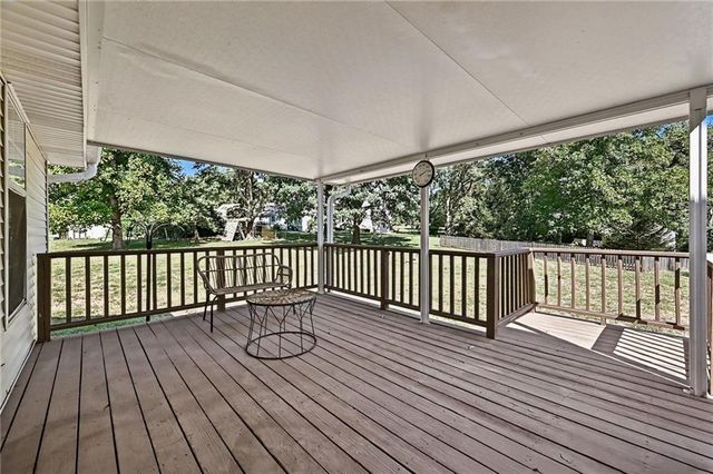 19108 E 27th St Court, Independence, MO 64057