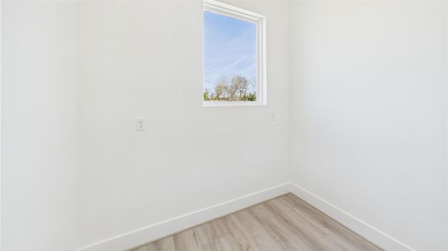 2413 Harrington Street, Houston, TX 77026