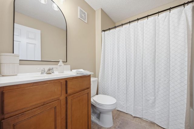 11937 Emery Village Drive N, Champlin, MN 55316