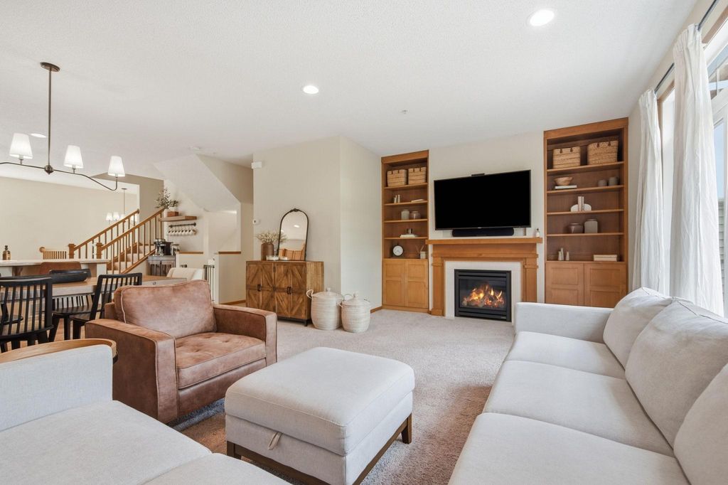 11937 Emery Village Drive N, Champlin, MN 55316 — photo 3