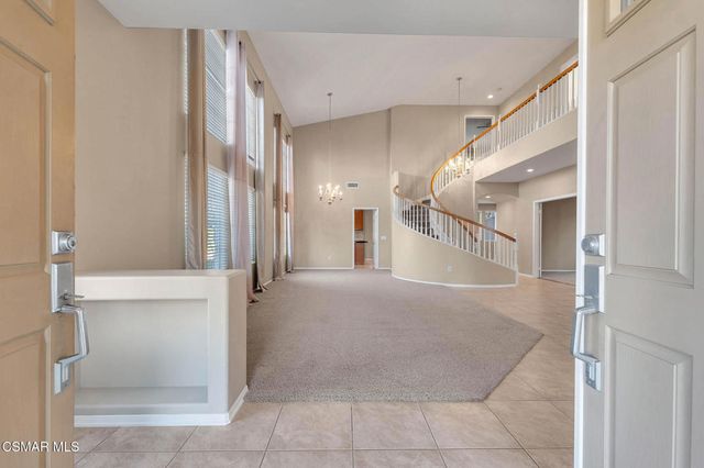 2016 Magpie Court, Newbury Park, CA 91320