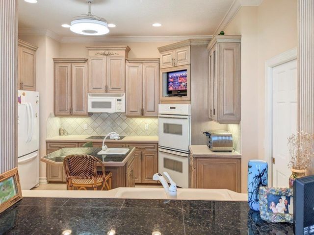 8327 Jimmy Buffett Mem Highway, Melbourne Beach, FL 32951